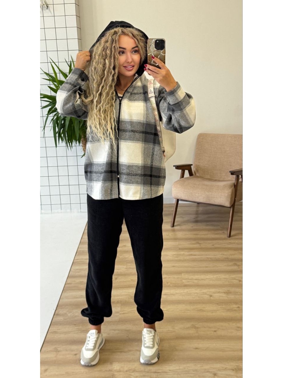 Теплий жiночий костюм сорочка+джогери сiрого кольору 35818