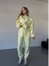 Теплий жiночий костюм жовтого кольору 35624