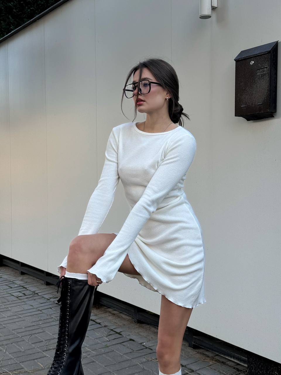 Платье мини в рубчик белого цвета 30333