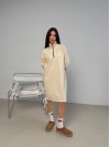 Теплое платье на флисе молочного цвета 30402