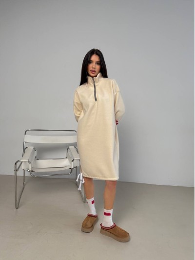 Тепла сукня на флісі молочного кольору 30402