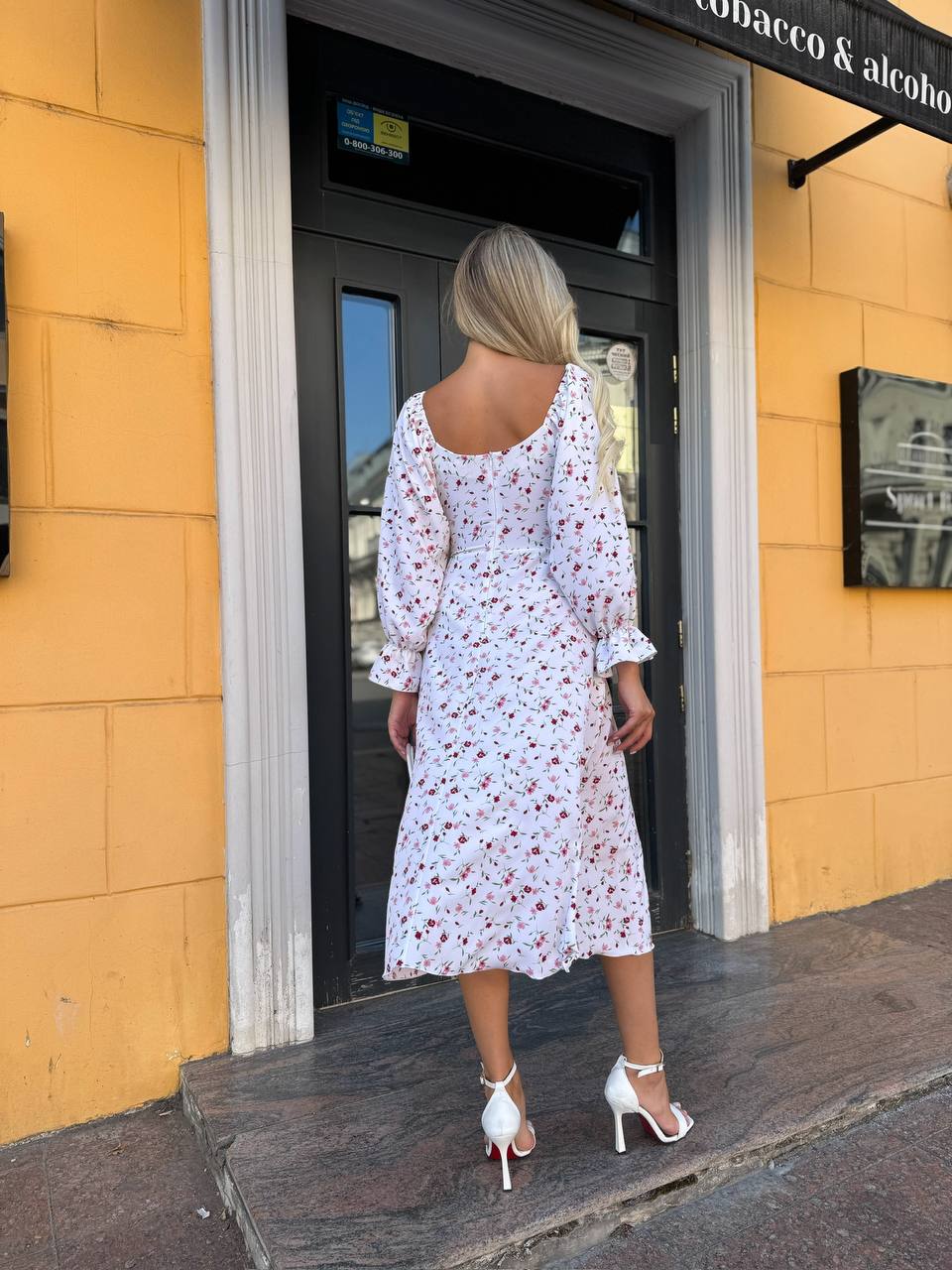 Универсальное платье миди молочного цвета 33766