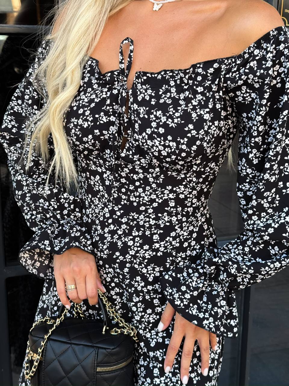 Универсальное платье миди черного цвета 33770