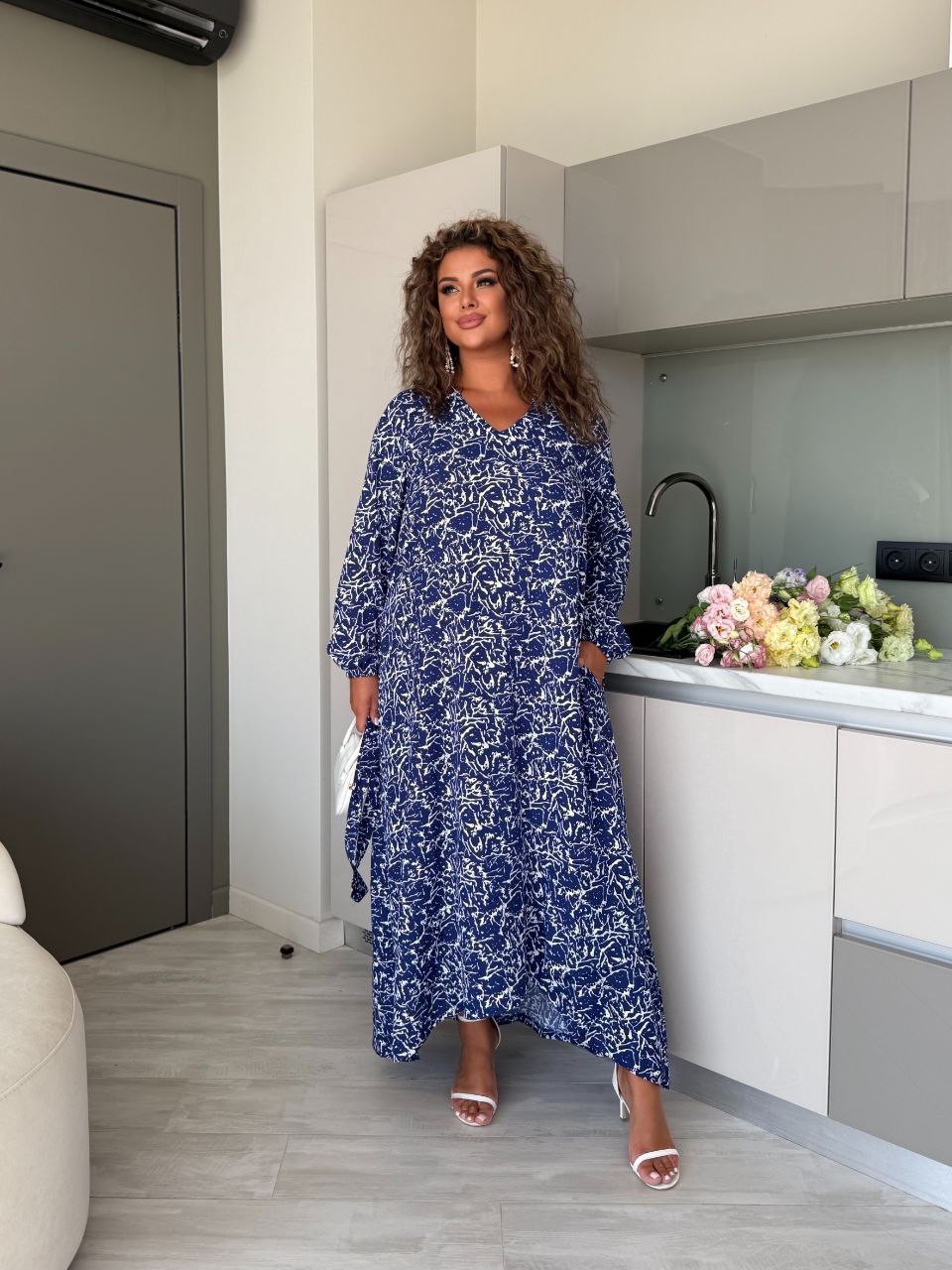 Ніжна сукня міді синього кольору 33798