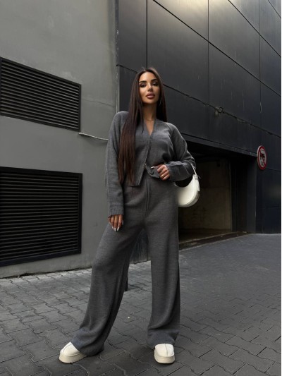Унiверсальний жiночий костюм 2-ка графiтового кольору 35465