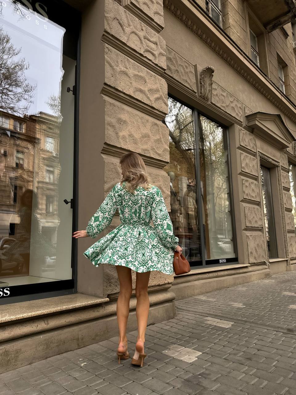 Витончена легка сукня зеленого кольору 28871