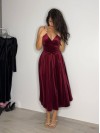 Вечірня оксамитова сукня на бретельках бордового кольору 32950