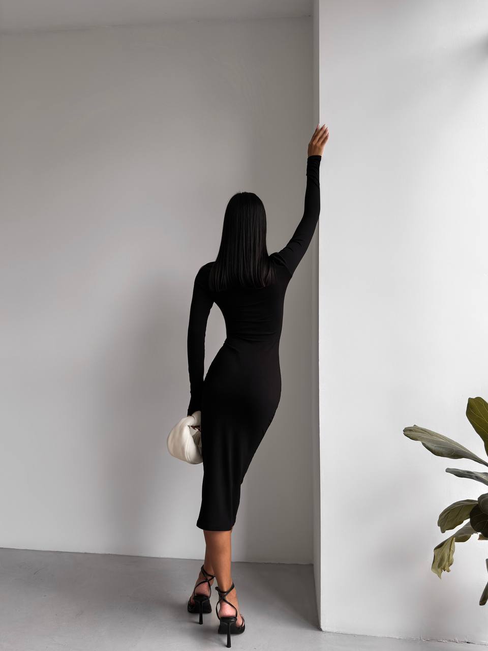 Вечiрня сукня міді чорного кольору 35715