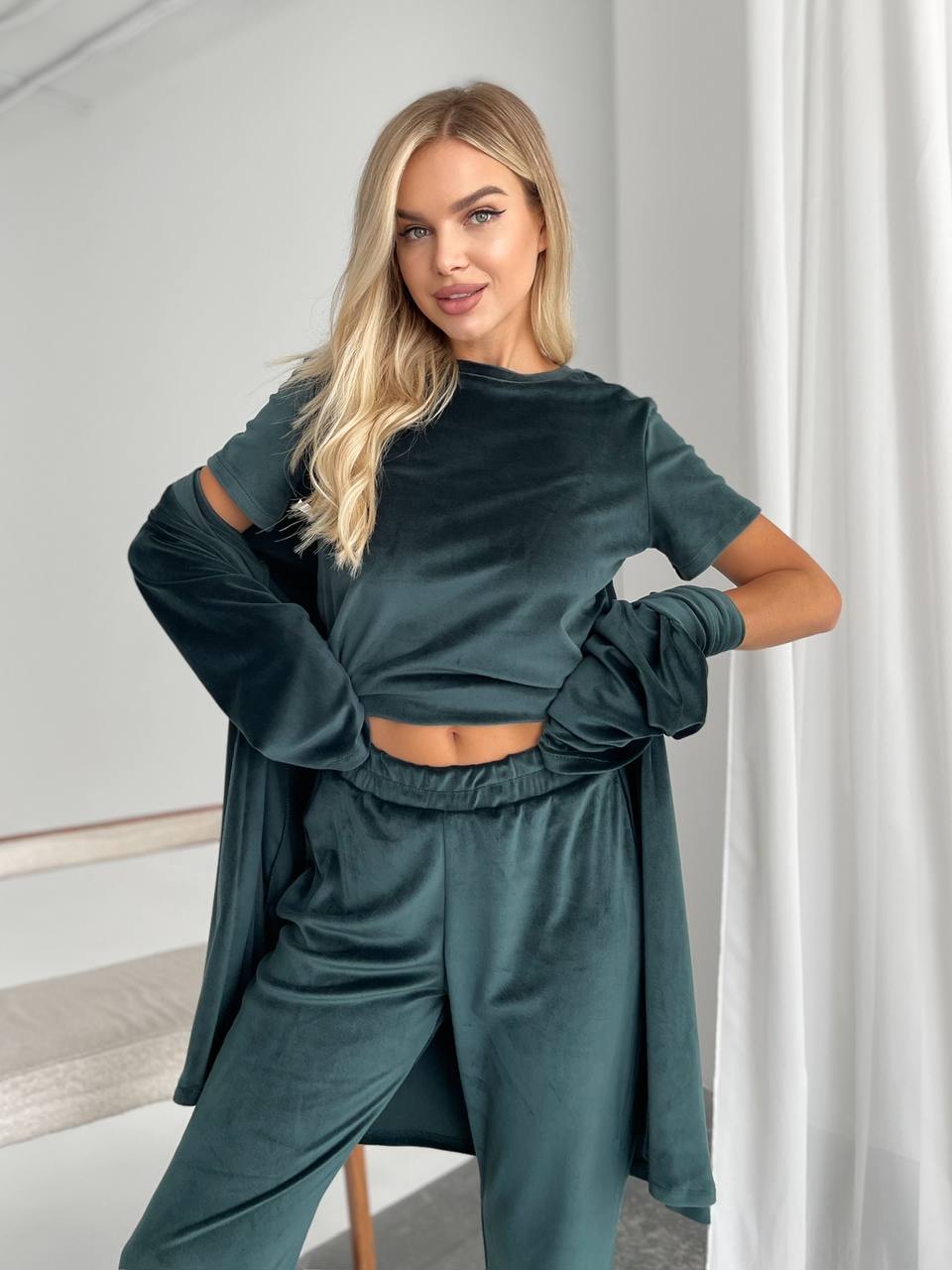 Велюровий домашній комплект трiйка смарагдового кольору 34536