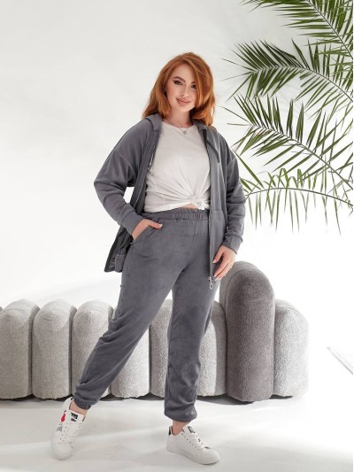 Велюровий жіночий костюм сiрого кольору 33738