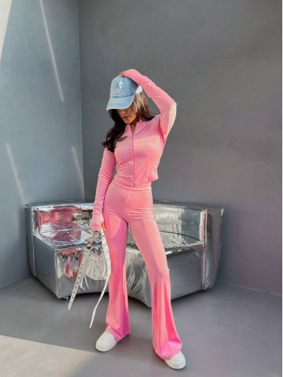 Велюровый женский костюм розового цвета 31421