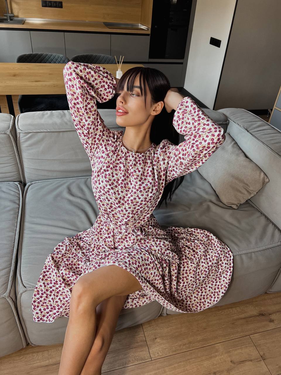 Воздушное платье миди в цветок пудрового цвета 31530