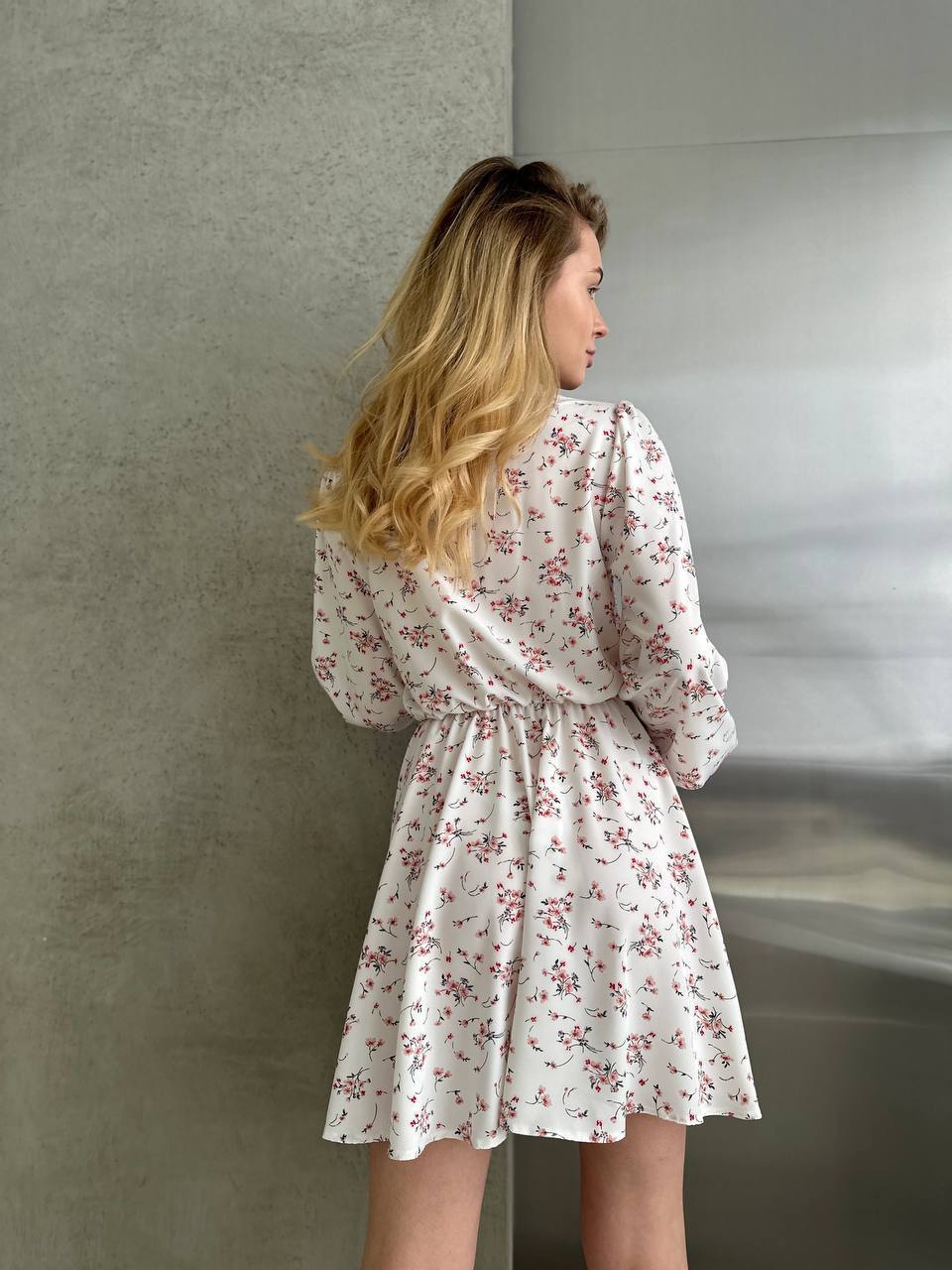 Воздушное платье мини с бантом молочного цвета 32866