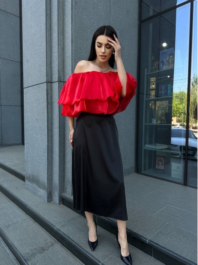 Повітряний жіночий топ із воланами червоного кольору 32504