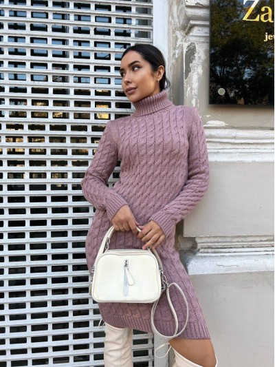 В'язана сукня з горловиною пудрового кольору 30209