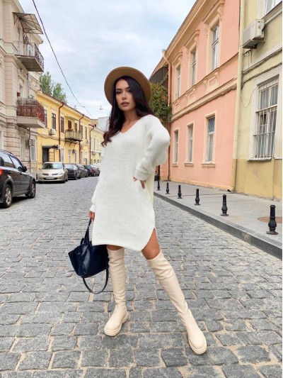 Вязаное платье-туника молочного цвета 29939