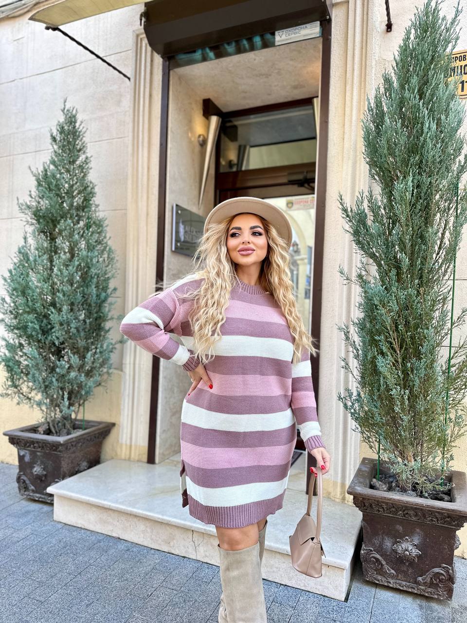 В'язане плаття в смужку пудрового кольору 29892