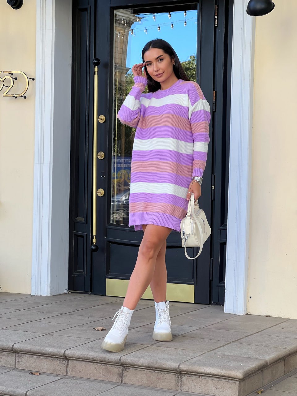 Вязаное платье в полоску сиреневого цвета 29895