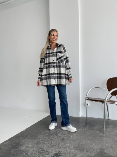 Жіноча байкова сорочка в клітинку чорного кольору 29293