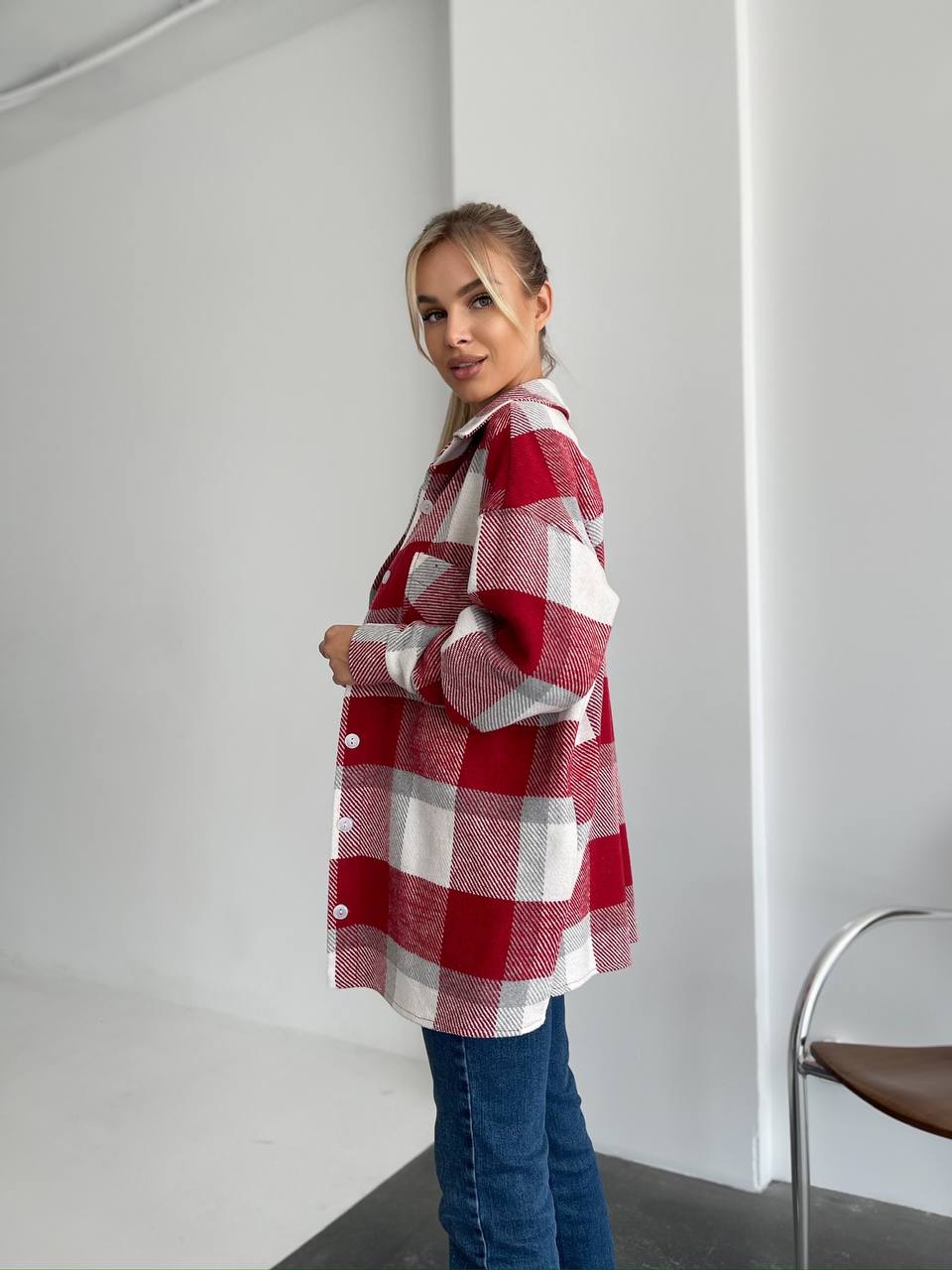 Жіноча байкова сорочка в клітинку червоного кольору 29294