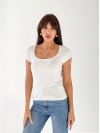 Жіноча базова футболка бiлого кольору 33322