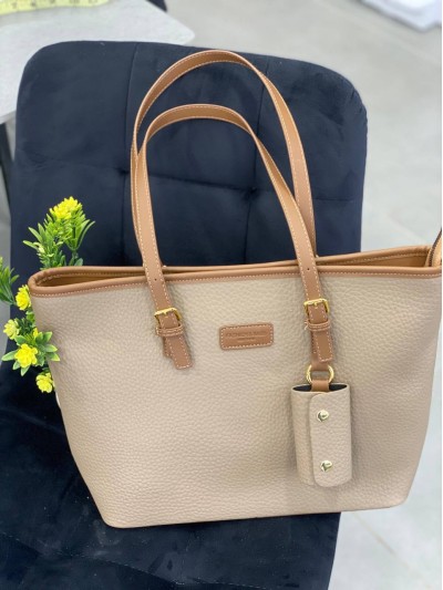 Женская базовая сумка из эко-кожи бежевого цвета 32249