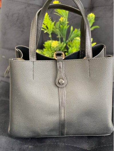 Жіноча брутальна сумка шопер із еко-шкіри чорного кольору 32495