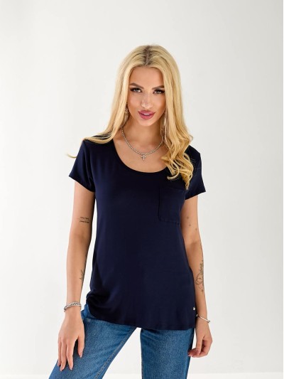 Жіноча футболка з кишенею синього кольору 33311