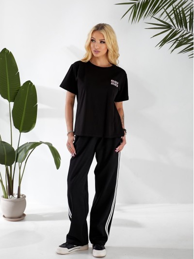 Жіноча футболка з написом чорного кольору 32876