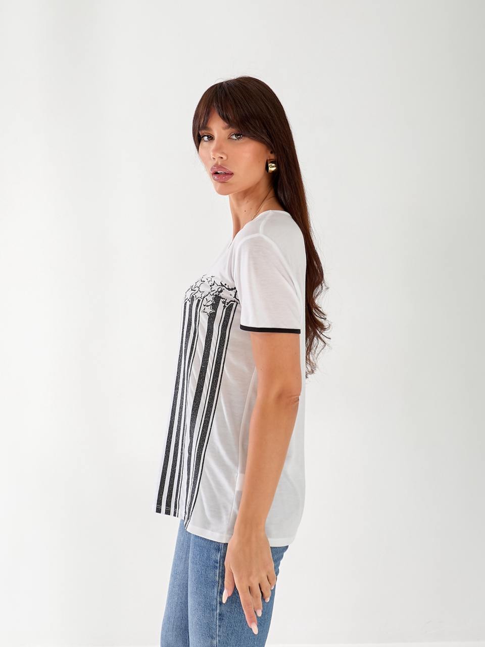 Жіноча футболка з малюнком бiлого кольору 33503