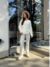 Жіноча кофта з відкладеним коміром молочного кольору 29958