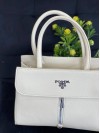 Жіноча компактна сумка з еко-шкіри бiлого кольору 32492