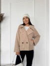 Жіноча коротка шуба з букле бежевого кольору 29805