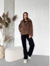 Женская короткая шуба из букле коричневого цвета 29808