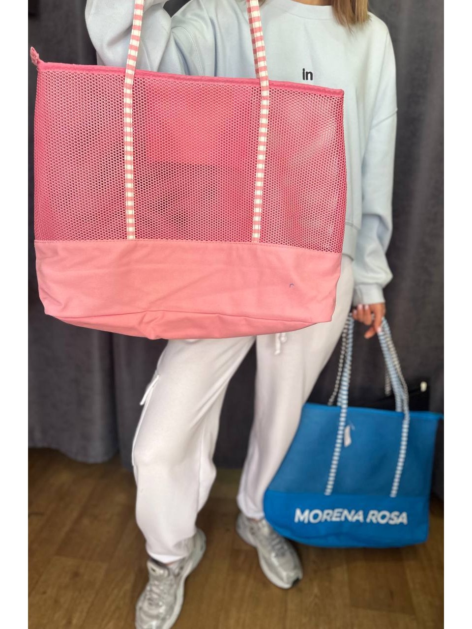 Женская пляжная сумка сетка розового цвета 32755