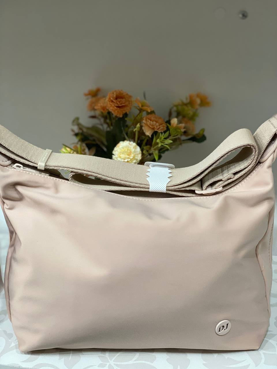 Женская повседневная сумка через плече из эко-кожи бежевого цвета 32511