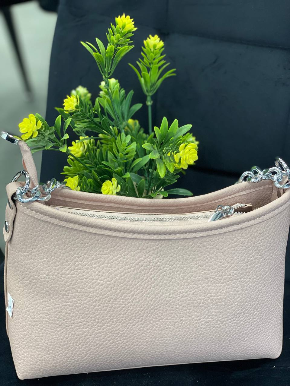 Жіноча сумка через плече із еко-шкіри молочного кольору 32242