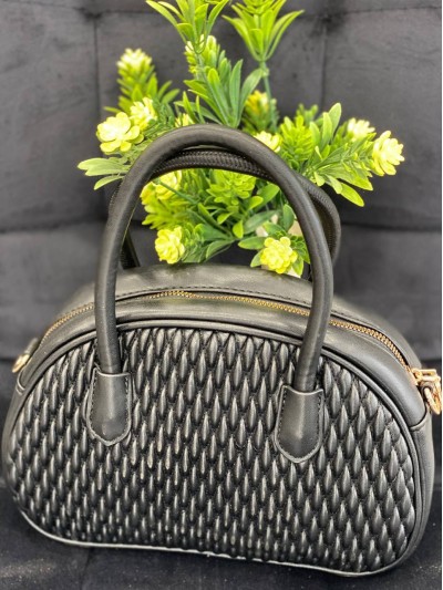 Жіноча сумка крос-боді з еко-шкіри чорного кольору 32272