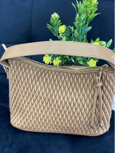 Жіноча сумка на плече із жатої еко-шкіри кавового кольору 32263