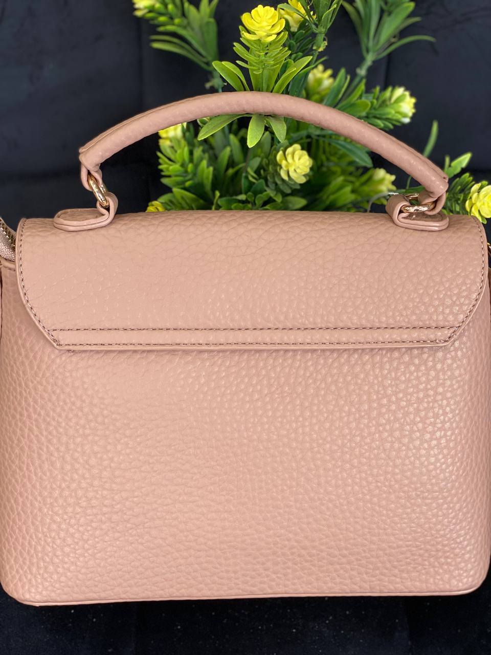 Жіноча сумка-портфель з пористої еко-шкіри пудрового кольору 32067