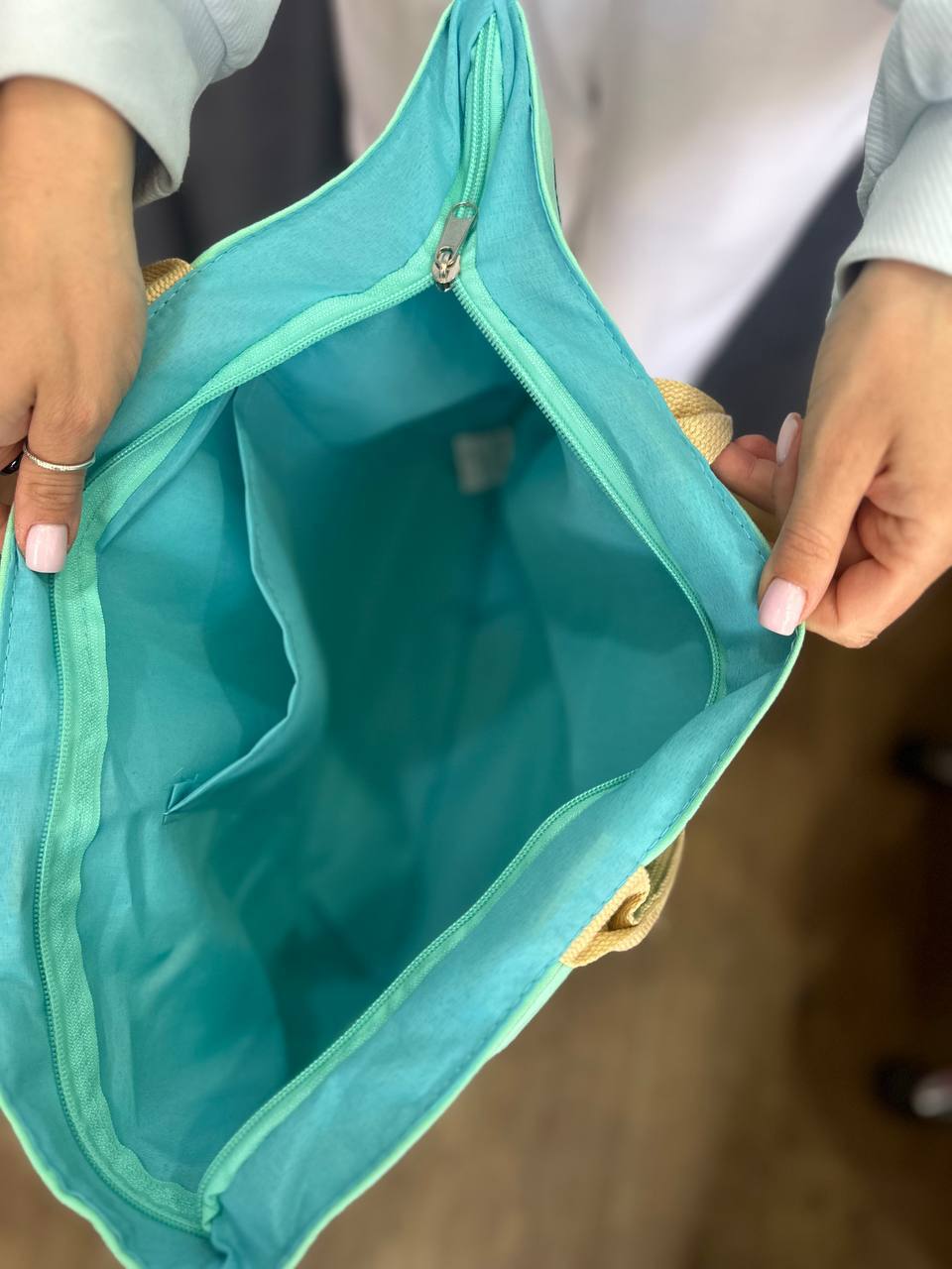 Женская вместительная сумка на плече зеленого цвета 32746