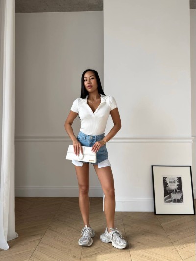 Жіночі джинсові шорти блакитного кольору 31619