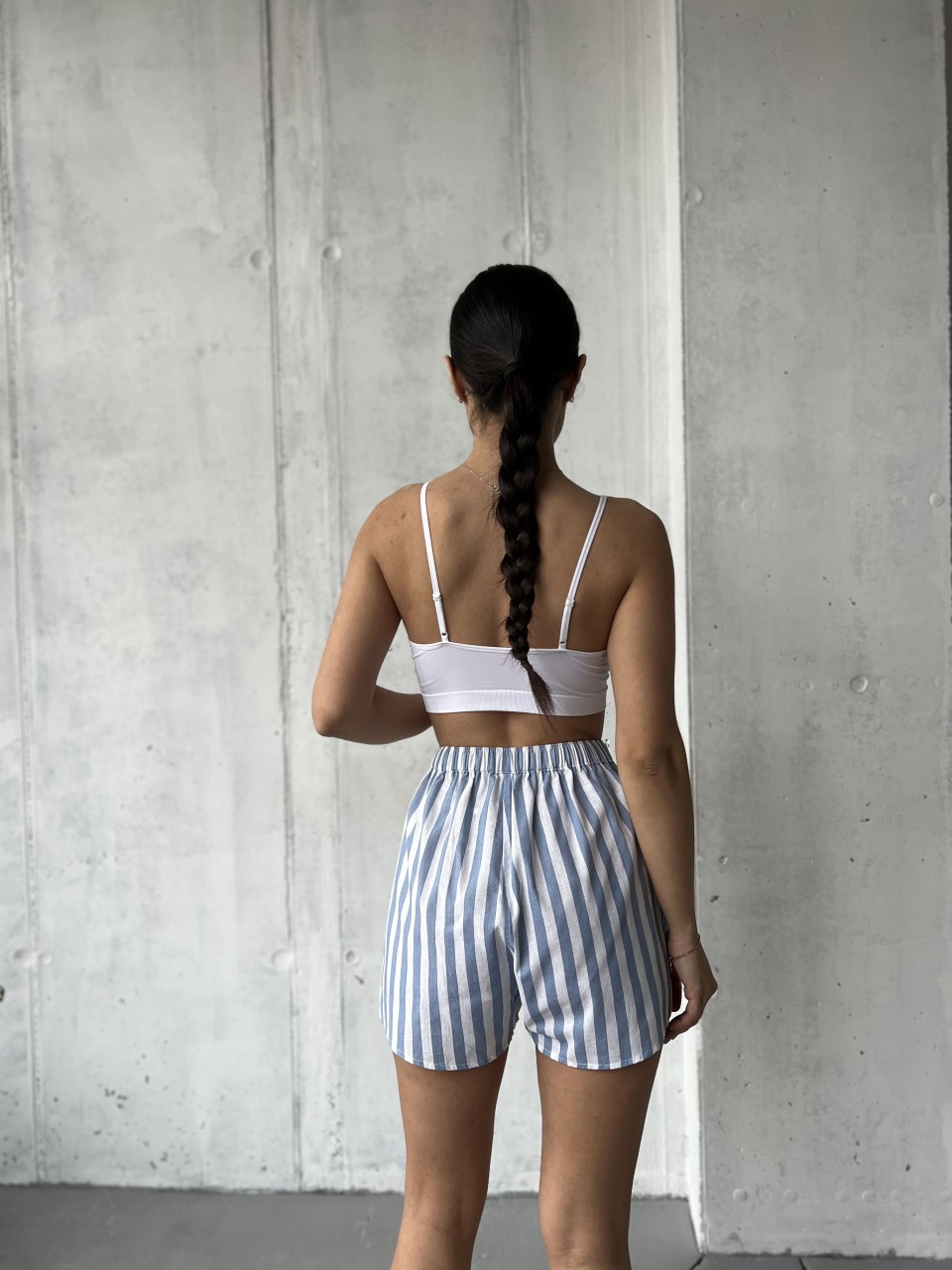 Жіночі шорти в блакитну смужку 27451