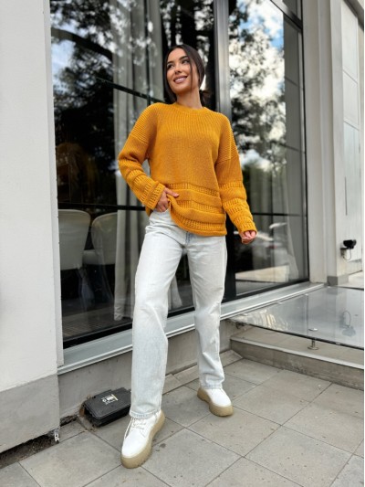 Жіночий базовий светр помаранчевого кольору 30178