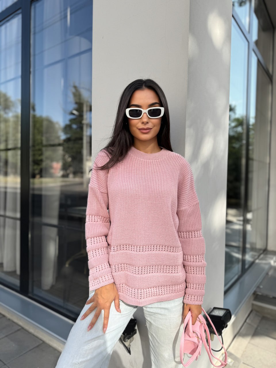 Жіночий базовий светр рожевого кольору 30179