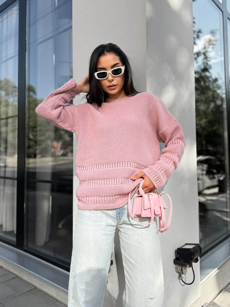 Жіночий базовий светр рожевого кольору 30179