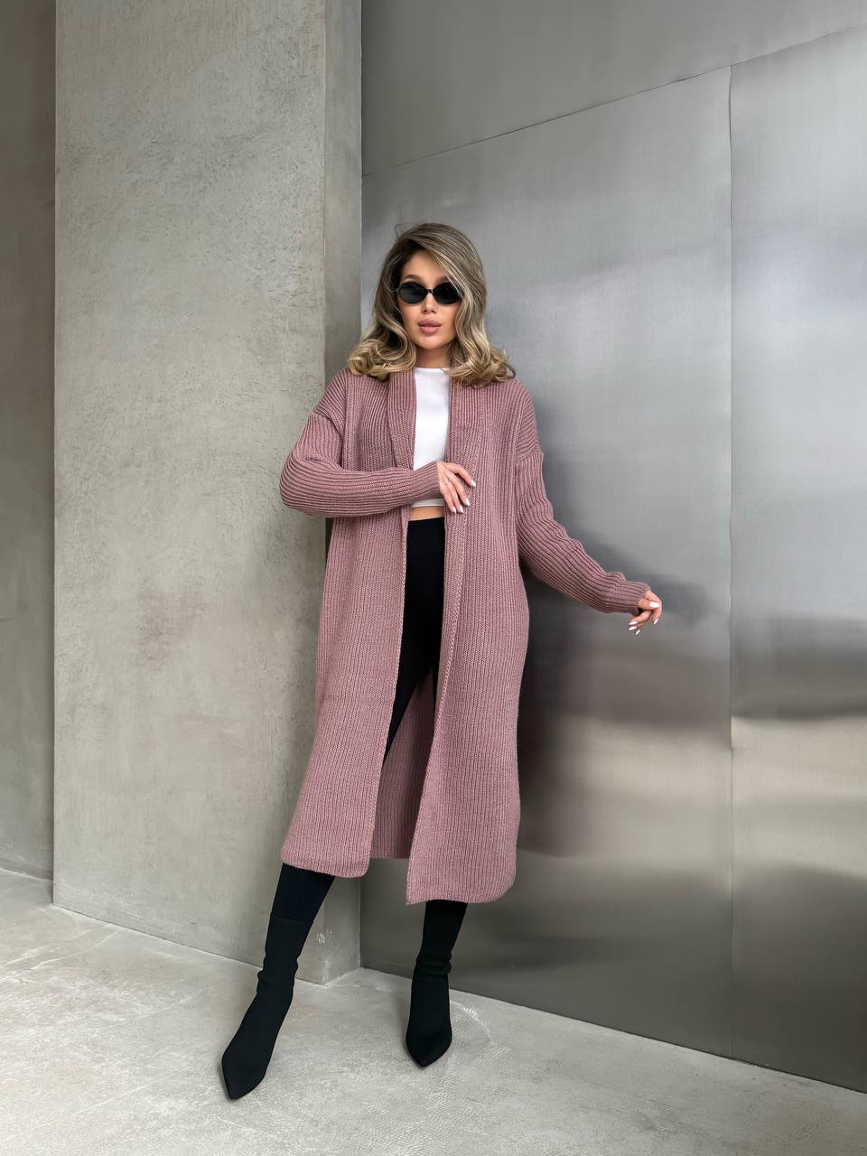 Женский длинный кардиган пудрового цвета 32877