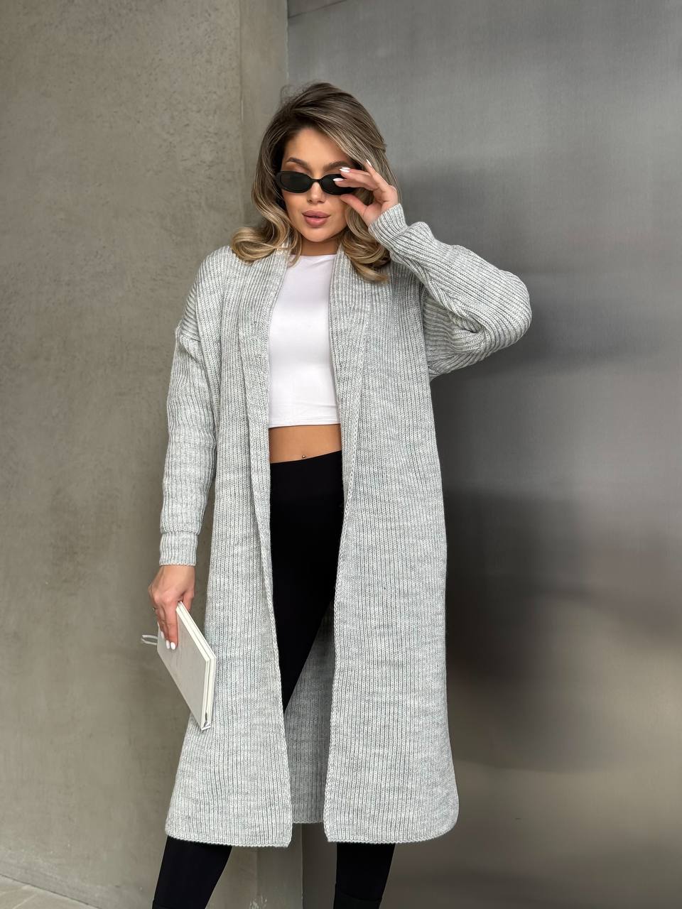 Женский длинный кардиган серого цвета 32879