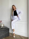 Жіночий класичний костюм бiлого кольору 31374