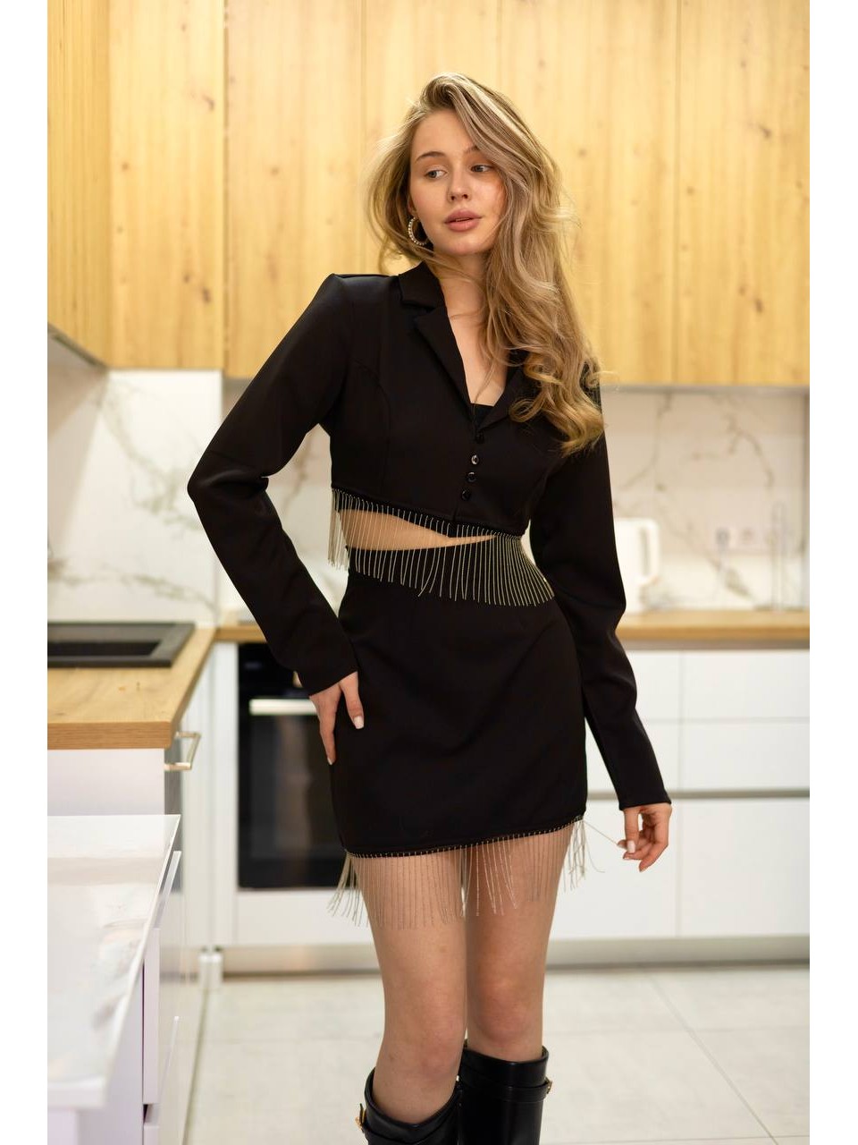Женский классический костюм с бахромой черного цвета 31433